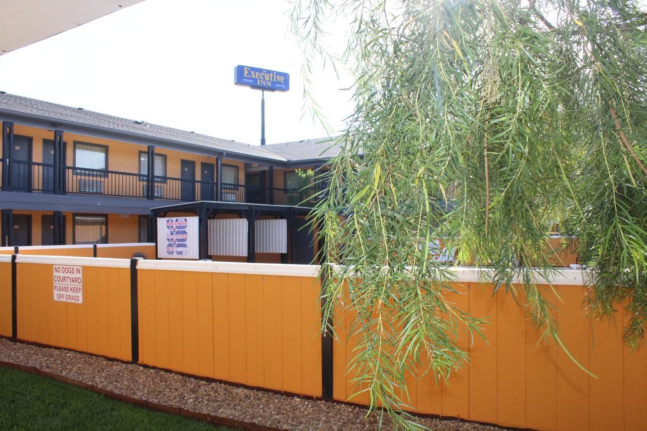 The Executive Inn & Suites 阿馬里洛 外观 照片